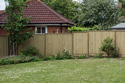 Concave and convex closeboard fence panels