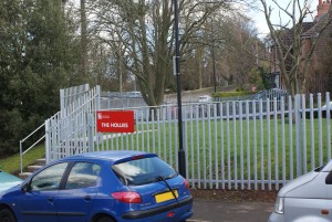 UWE galvanised palisade fence